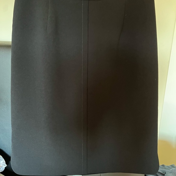 BALENCIAGA Skirt New With faux Leather trim Size 40 US 6 Fully Lined - Picture 6 of 16